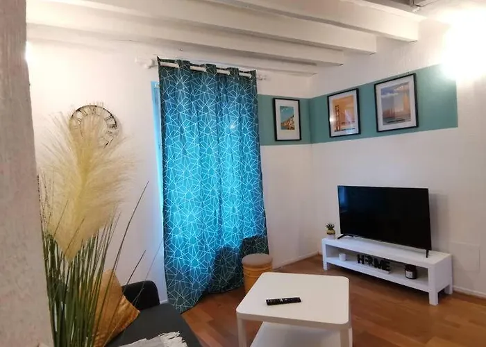 Au Coeur De Apartment Château-Thierry